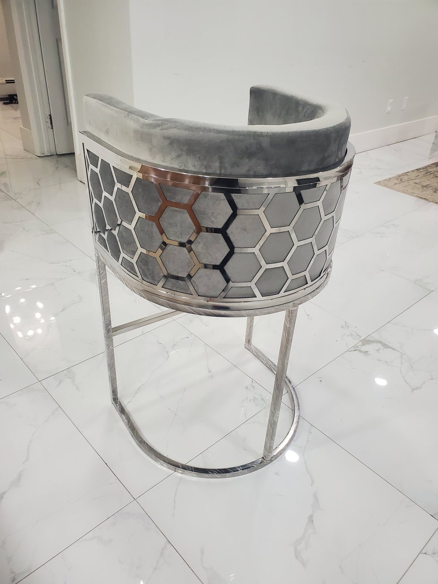 Honeycomb Curved Velvet Upholstered Bar Stools